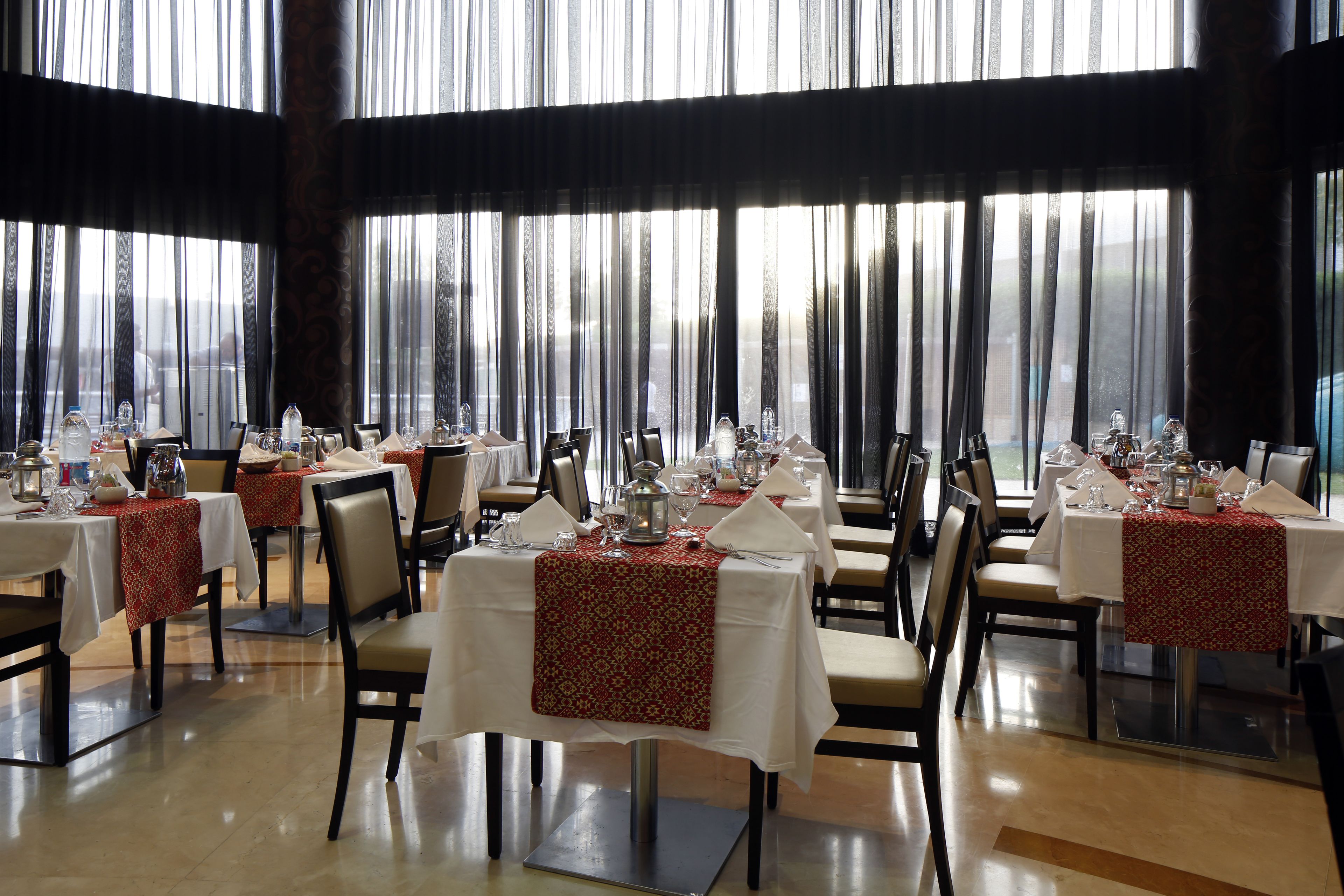 Daily buffet breakfast (SAR 130 per person)