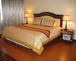 Suite ejecutiva | Escritorio y wifi gratis 