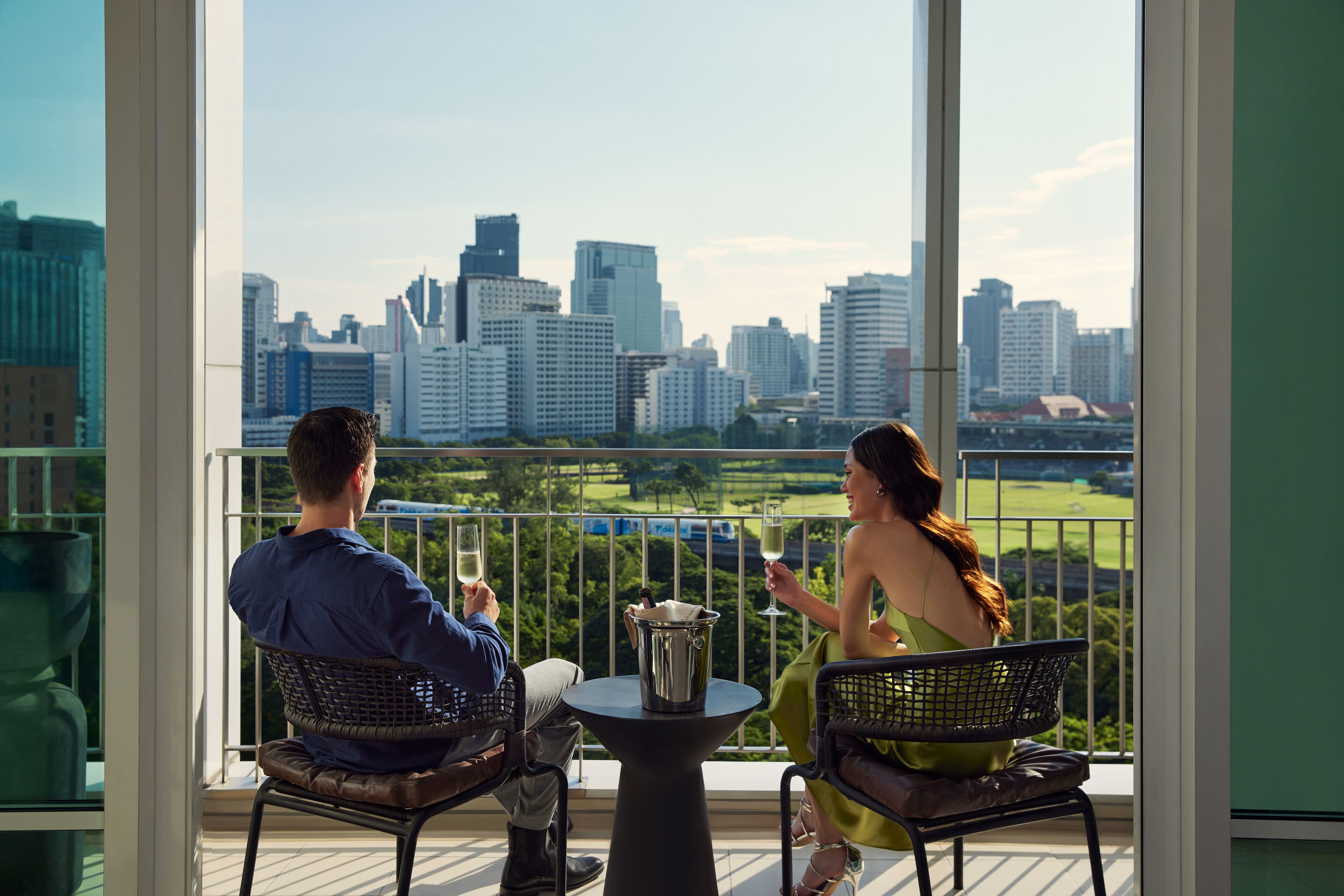 premium suite, 1 bedroom (twin) | 1 bedroom, premium bedding, minibar, in-room safe