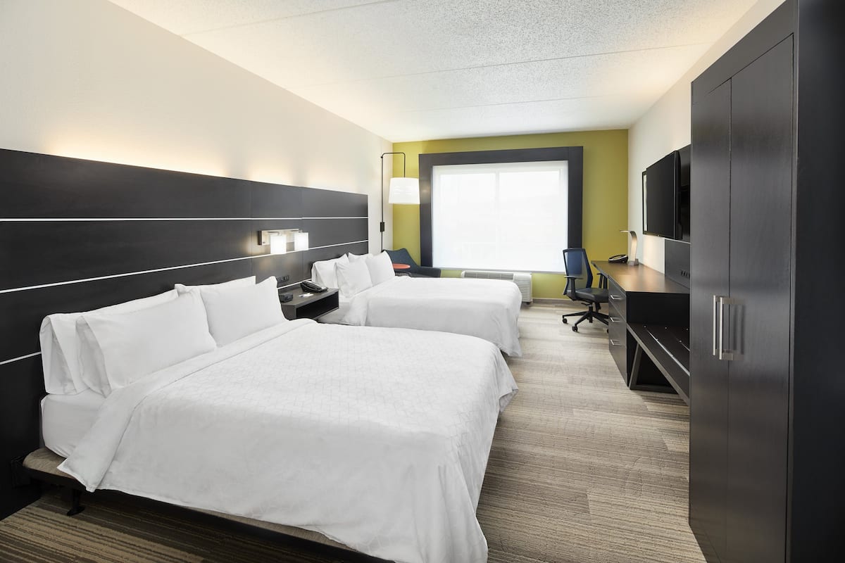 Standard Room, 2 Queen Beds | Premium bedding, in-room safe, desk, blackout curtains