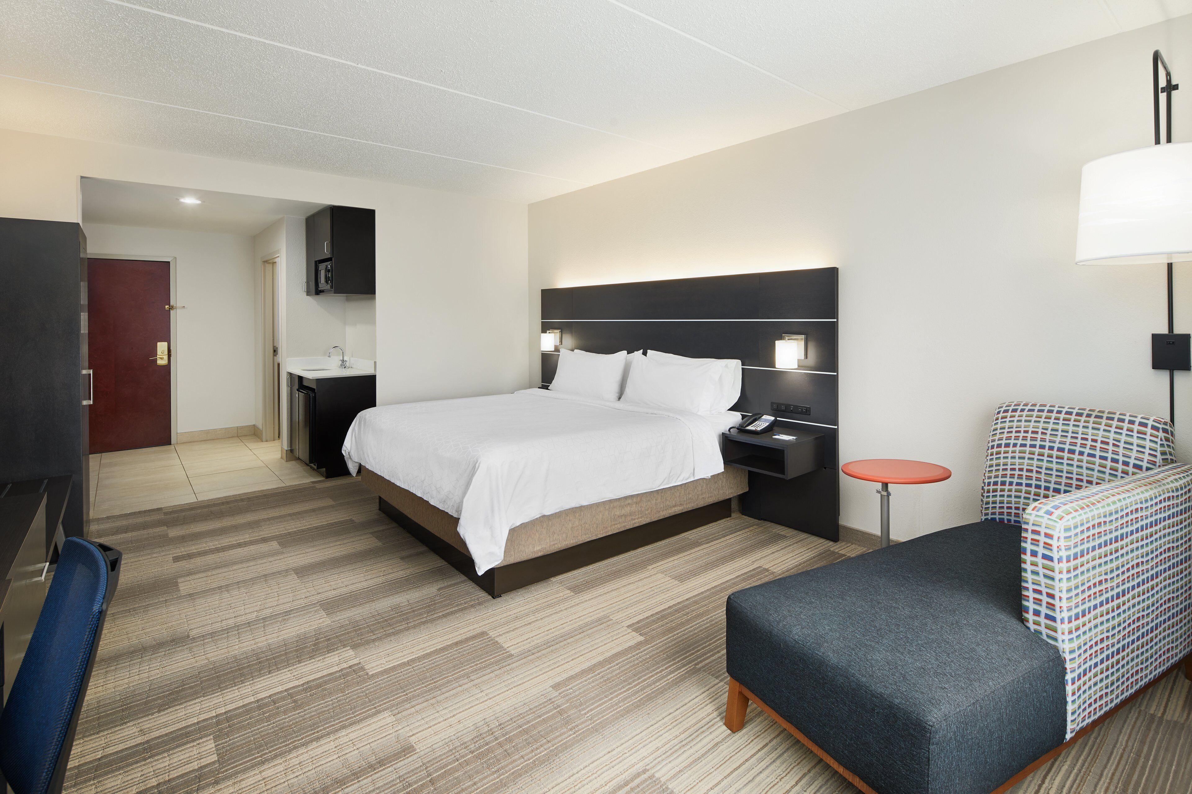 1 bedroom, premium bedding, in-room safe, desk