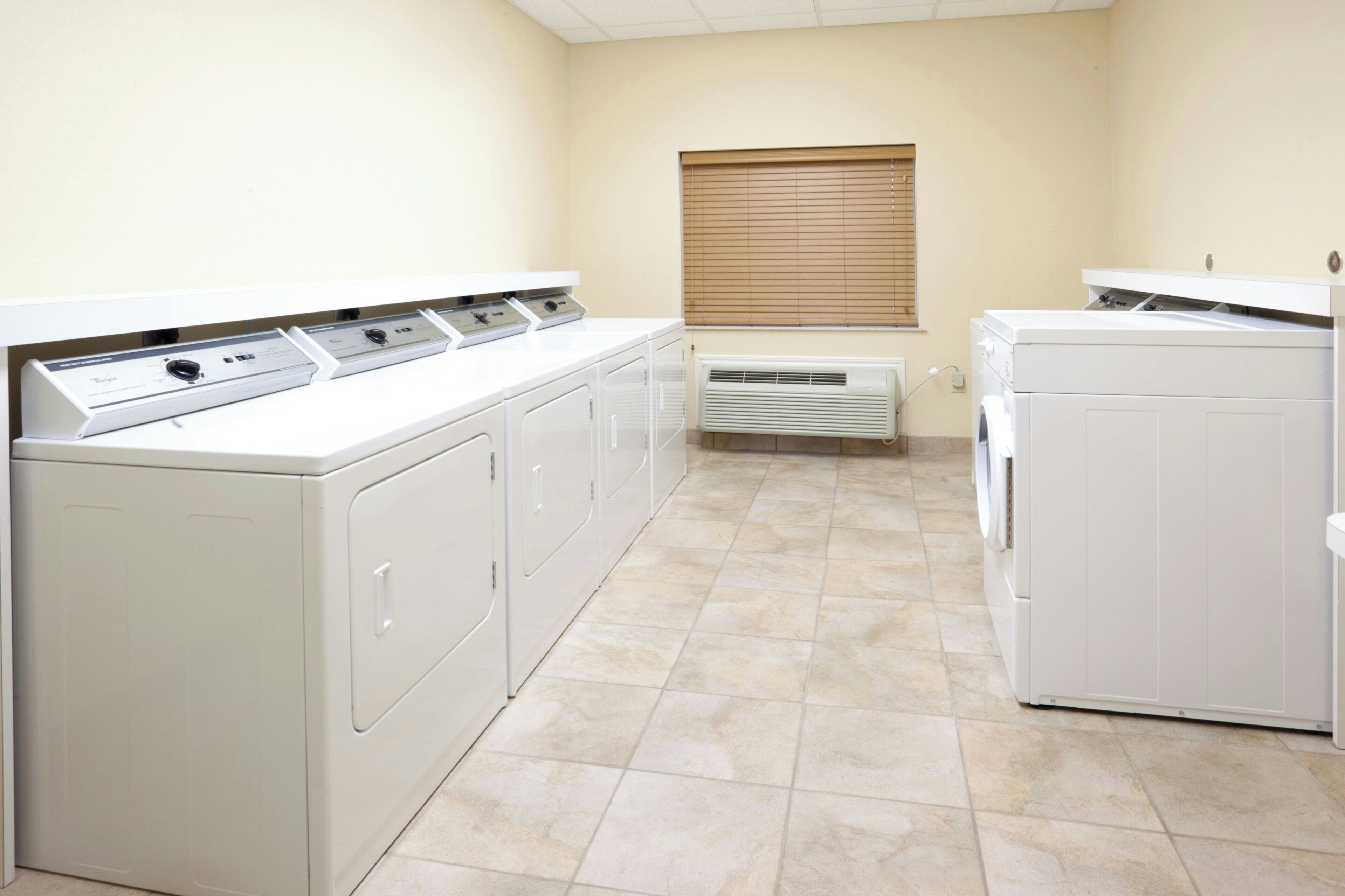 Photo - Candlewood Suites San Antonio Downtown
