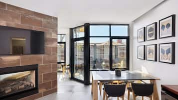 Ropa de cama de alta calidad y minibar