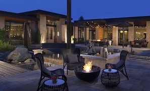 Fireplace - Bardessono Hotel and Spa (Yountville)