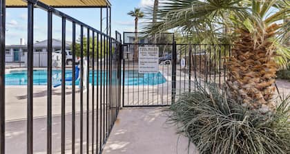 American Executive Inn
