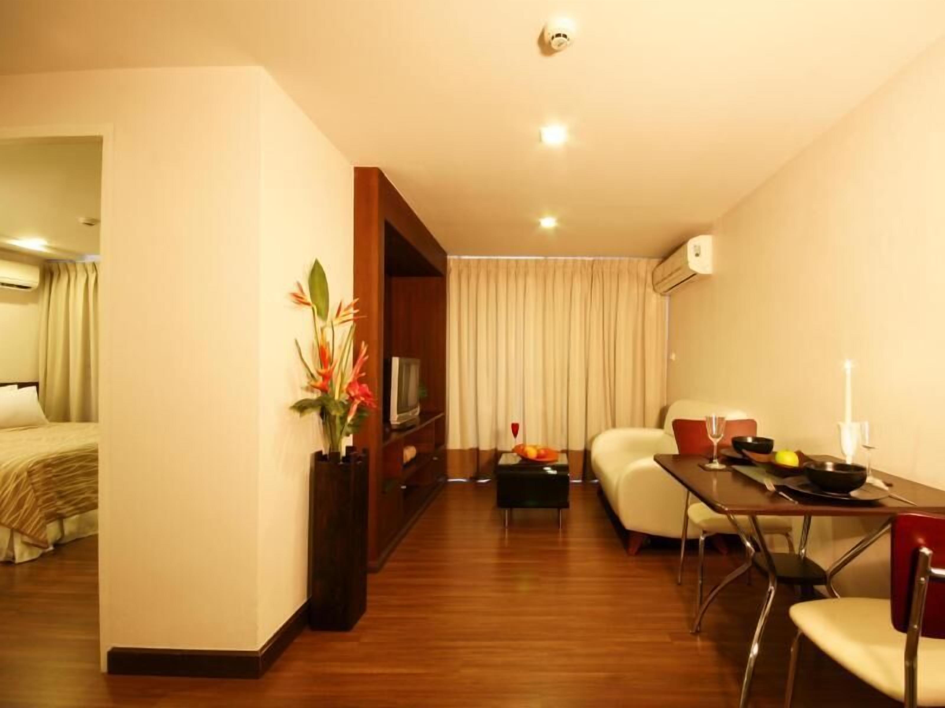 In-room safe, desk, blackout curtains, free WiFi