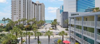 Pelican Pointe Clearwater Beach Hotel