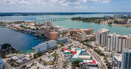 Pelican Pointe Clearwater Beach Hotel