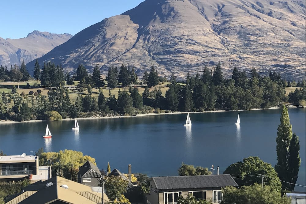Earnslaw Lodge