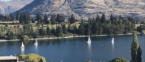 Vista a la montaña