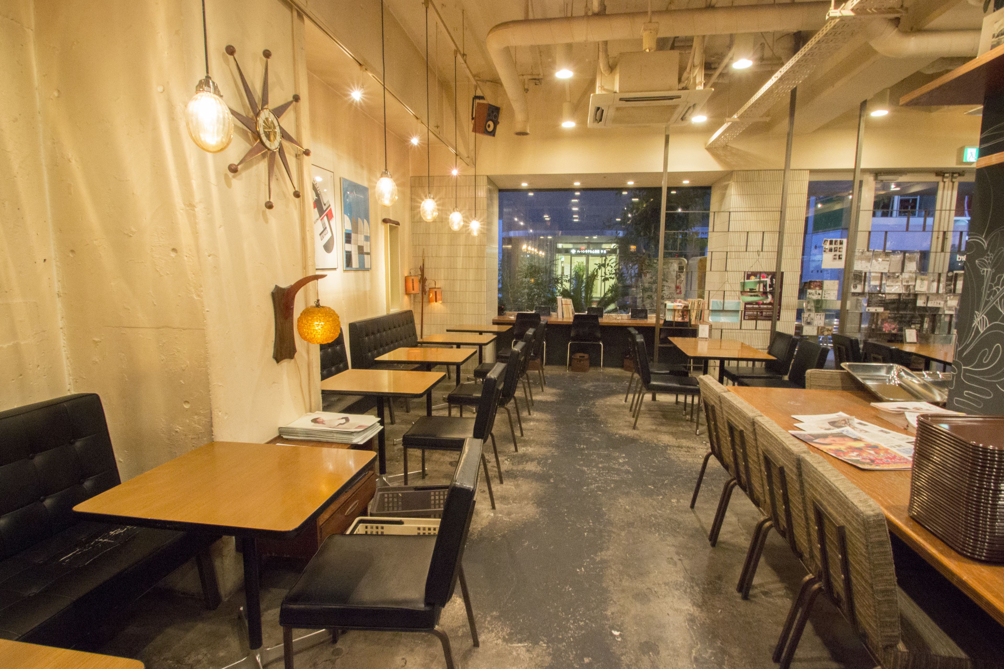 daily buffet breakfast (jpy 1430 per person)