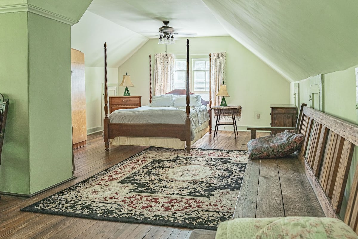 Premium bedding, rollaway beds, free WiFi, bed sheets