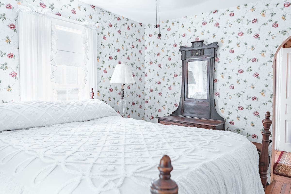 Premium bedding, rollaway beds, free WiFi, bed sheets