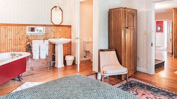 Room, Private Bathroom (Emili's) | Bathroom