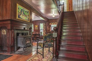 Staircase - Black Mountain Inn (Black Mountain)