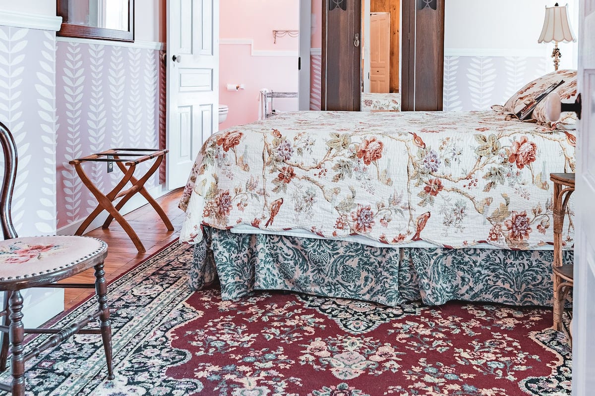 Premium bedding, rollaway beds, free WiFi, bed sheets