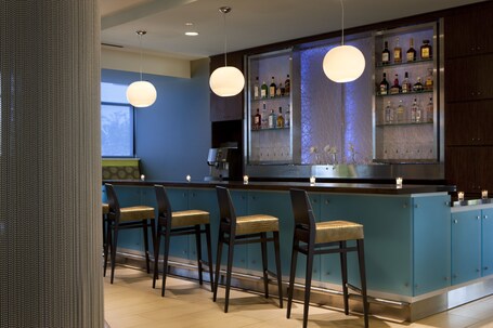 SpringHill Suites by Marriott Orlando at SeaWorld - Image 6