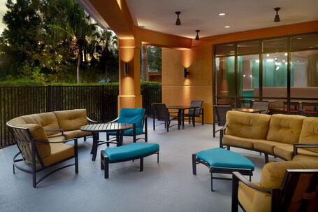 SpringHill Suites by Marriott Orlando at SeaWorld - Image 4
