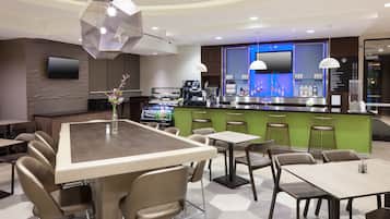 Lunch and dinner served