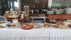 Buffet - Irida Resort (Trifylia)