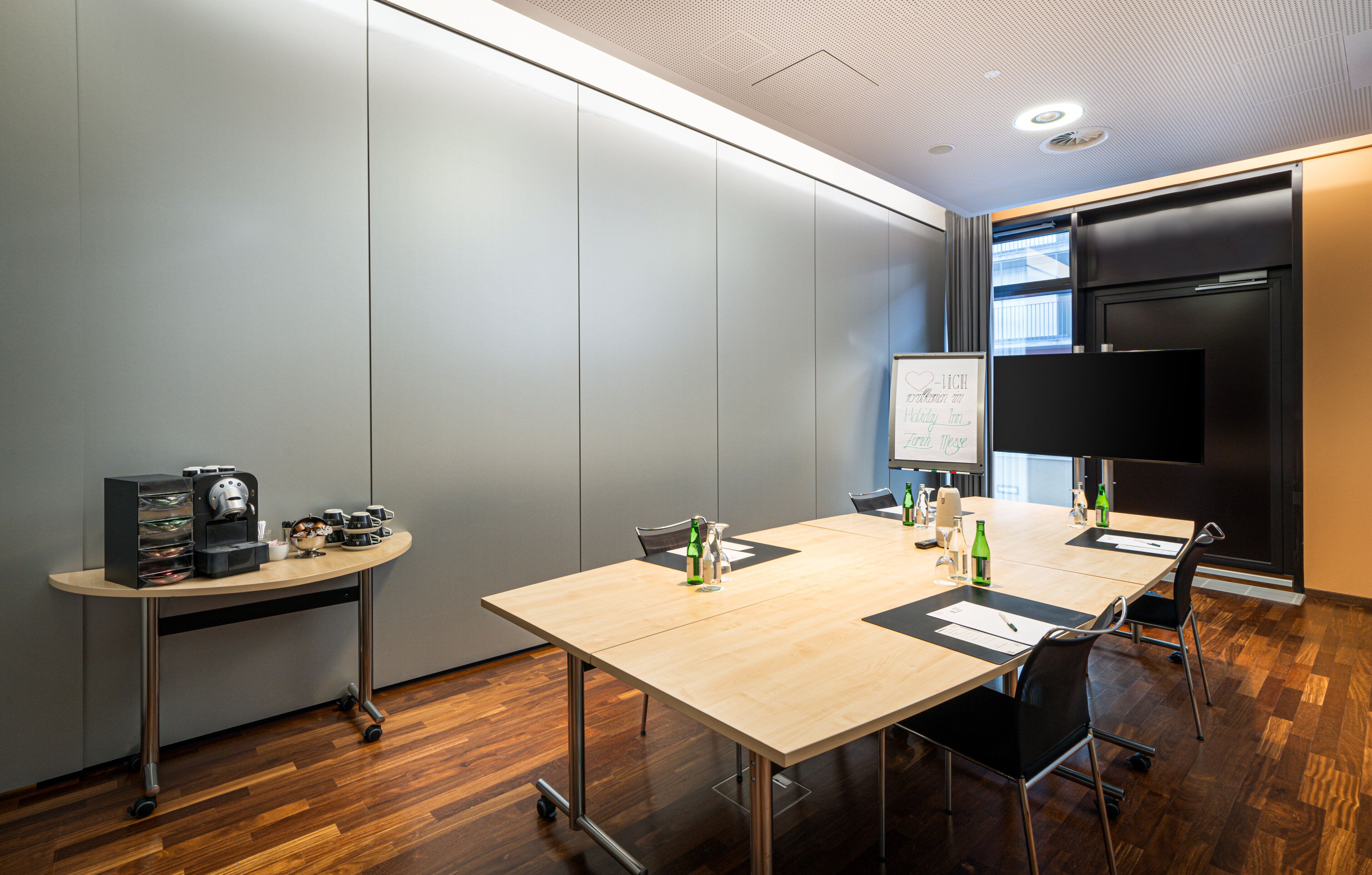 Photo - Holiday Inn Zurich - Messe by IHG