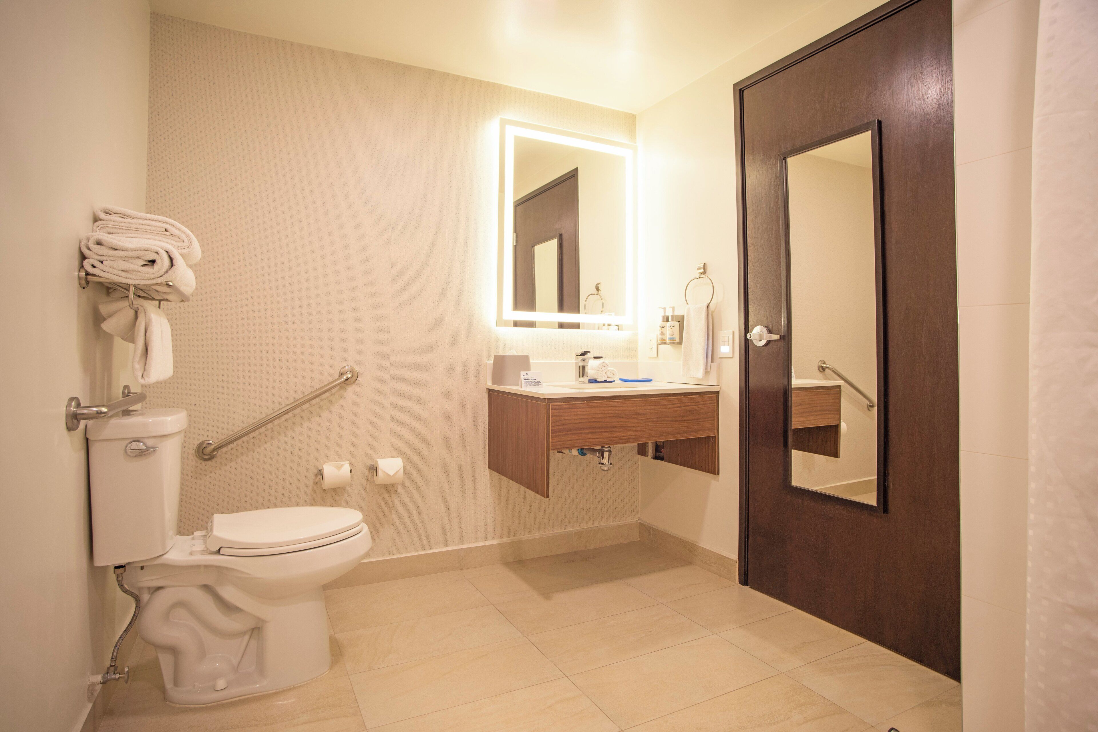 standard room, 1 king bed, accessible | 1 bedroom, premium bedding, in-room safe, desk