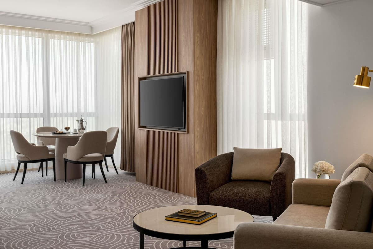 Premium bedding, minibar, in-room safe, desk