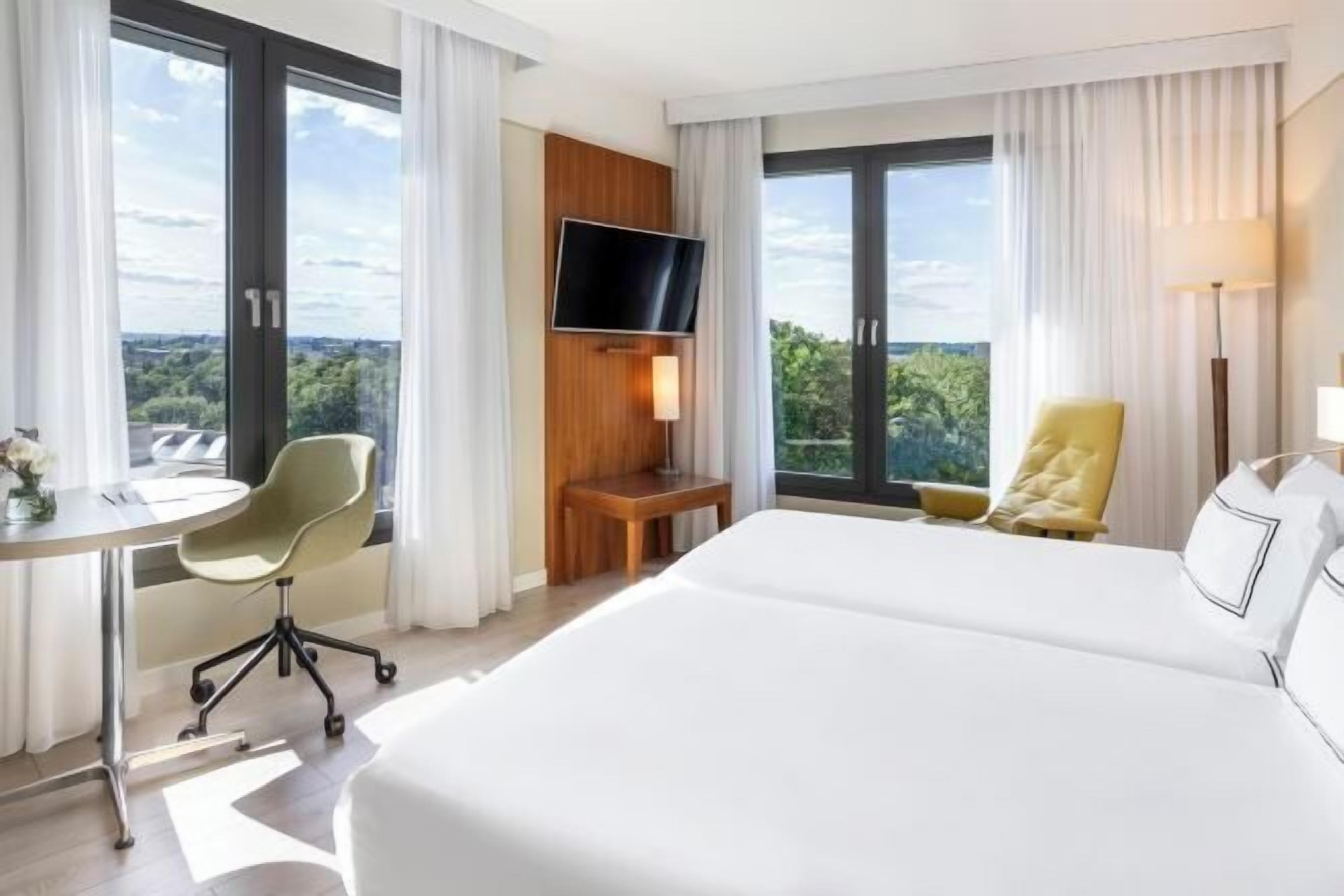 Ropa de cama hipoalergénica y minibar 