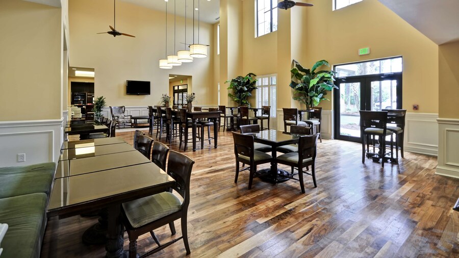 Hampton Inn & Suites North Charleston-University Blvd