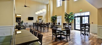 Hampton Inn & Suites North Charleston-University Blvd