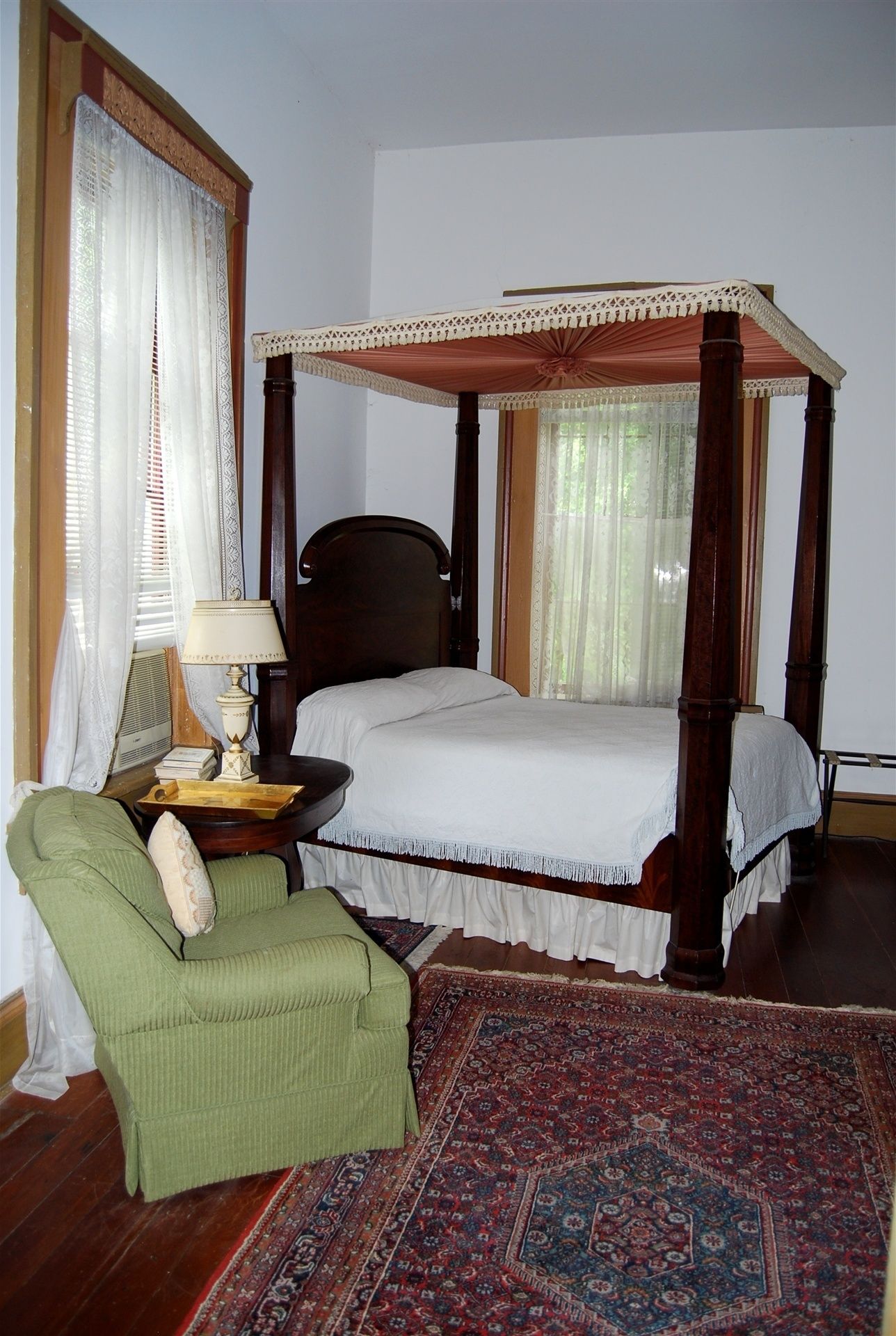 プレミアム ルーム クイーンベッド 1 台 (Cannon) | セーフティボックス (室内)、アイロン / アイロン台、ベビーベッド、可動式ベッド