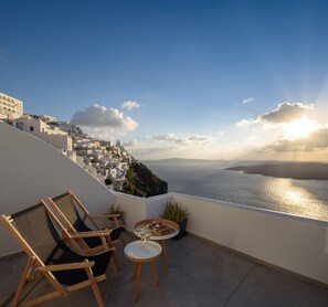 Suite, Balcony (Outdoor Jetted tub Caldera view ) | Premium bedding, minibar, in-room safe, individually decorated - Panorama Suites- Adults only (Santorini)