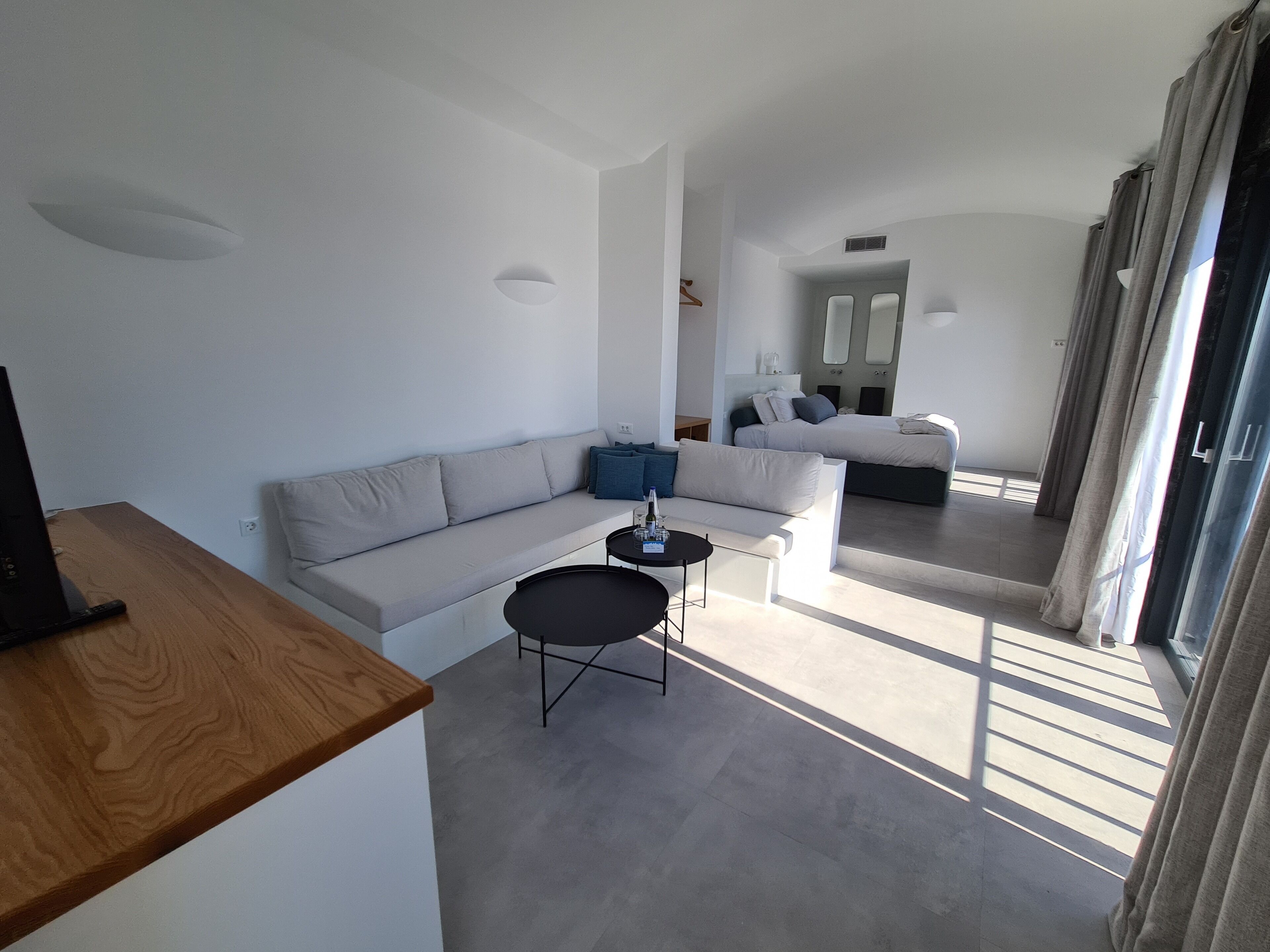 executive suite | 1 bedroom, premium bedding, minibar, in-room safe