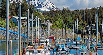 Sea Parrot Inn