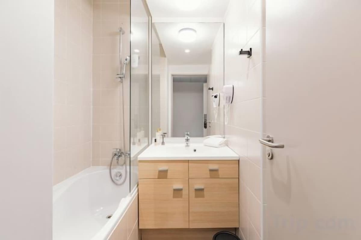 Bathroom | Hair dryer, towels, soap, shampoo