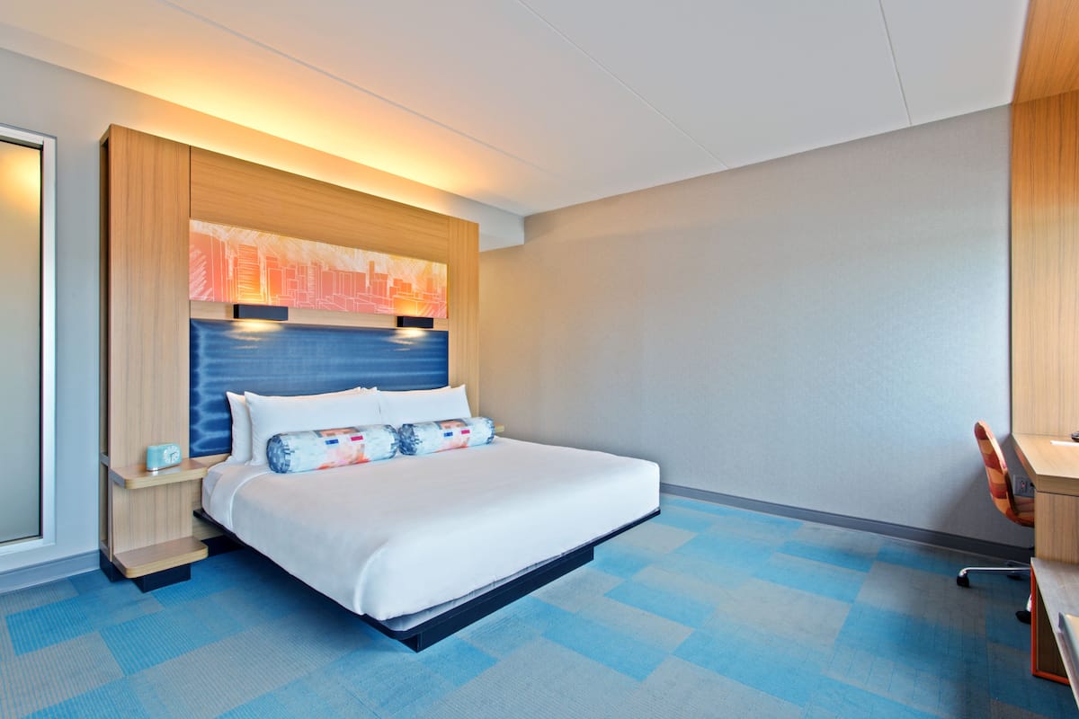 Literie hypoallergénique, lit avec matelas à plateau-coussin