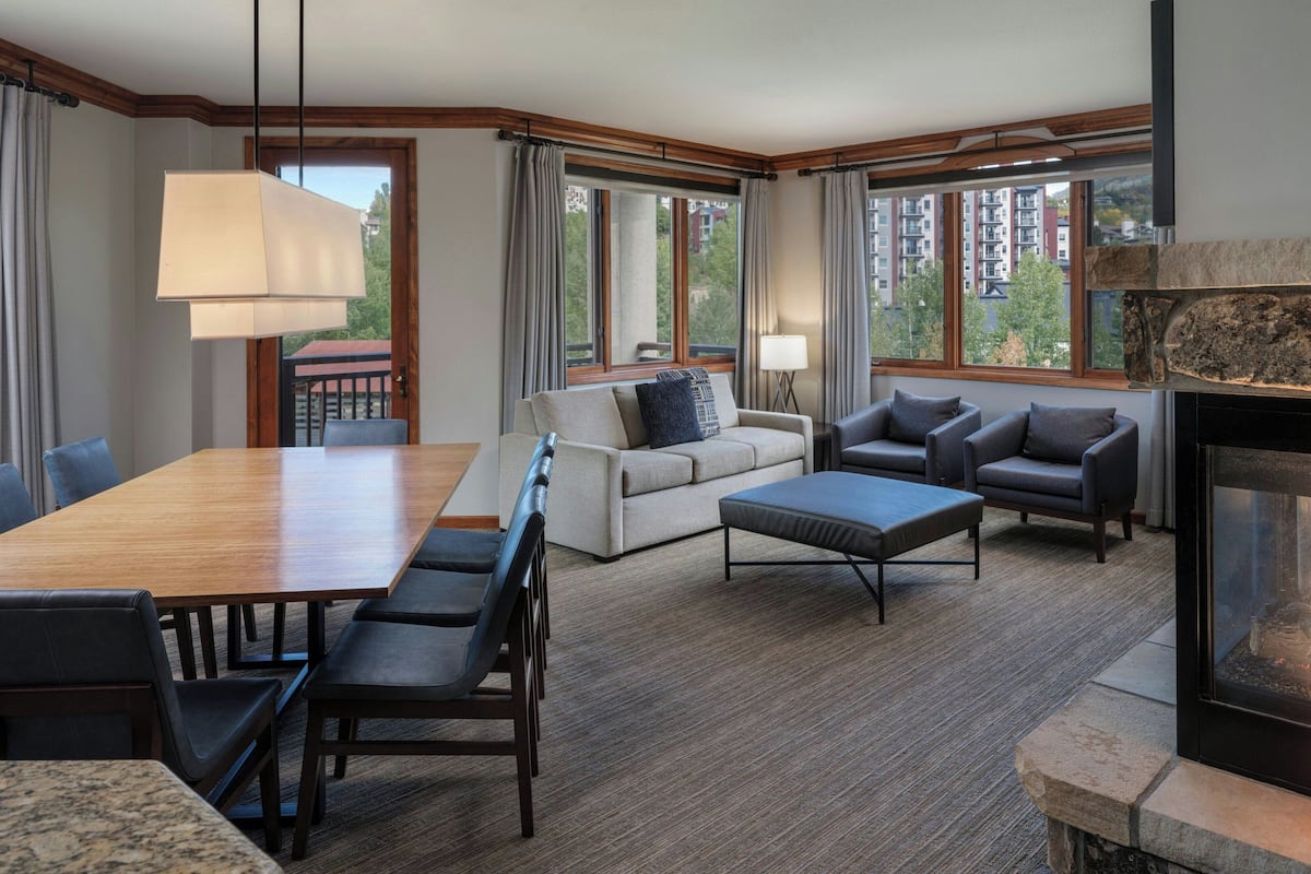 Villa, 3 Bedrooms, Balcony | Living area