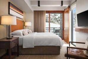 Premium bedding, pillow-top beds, in-room safe, blackout curtains