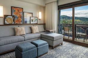 32-Zoll-LCD-Fernseher mit Digitalempfang, Fernseher, Tischfußball