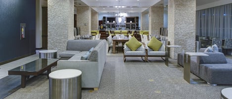Sala de estar en el lobby