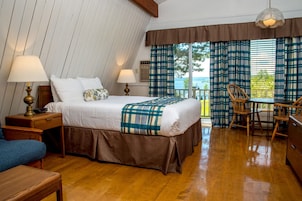 Chalet, 1 cama de matrimonio | Escritorio, cortinas opacas, tabla de planchar con plancha y wifi gratis