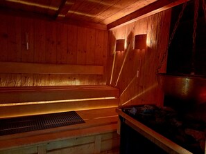 Sauna, steam room, body treatments, aromatherapy, hot stone massages