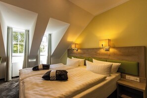 Desk, soundproofing, bed sheets