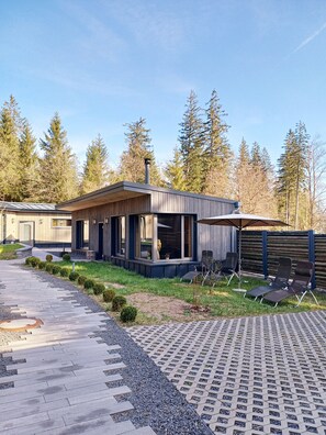 Un sauna, baño turco, tratamientos corporales, aromaterapia