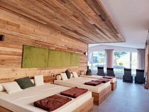 Sauna, steam room, body treatments, aromatherapy, hot stone massages