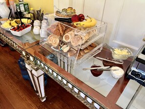 Colazione preparata su ordinazione inclusa, servita tutte le mattine