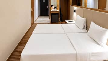 In-room safe, individually furnished, desk, iron/ironing board