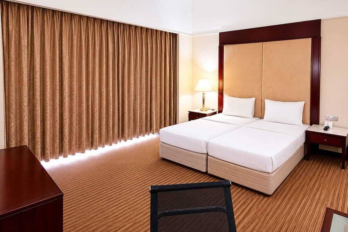 Phòng Deluxe | Két bảo mật tại phòng, bàn, bàn ủi/dụng cụ ủi quần áo 