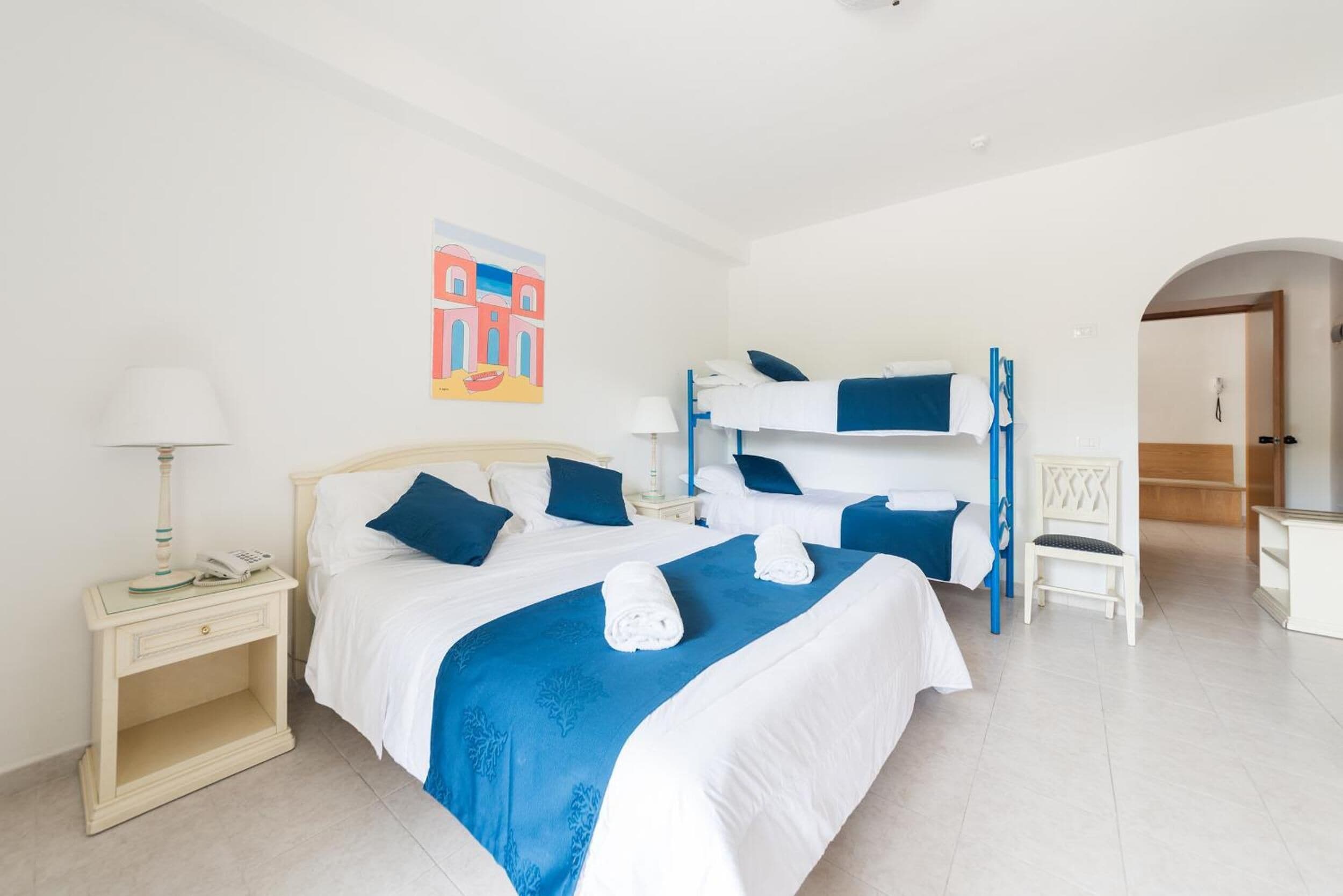 Minibar, una cassaforte in camera, una scrivania, insonorizzazione