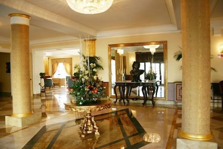 Lobby. Grand Hotel Palace